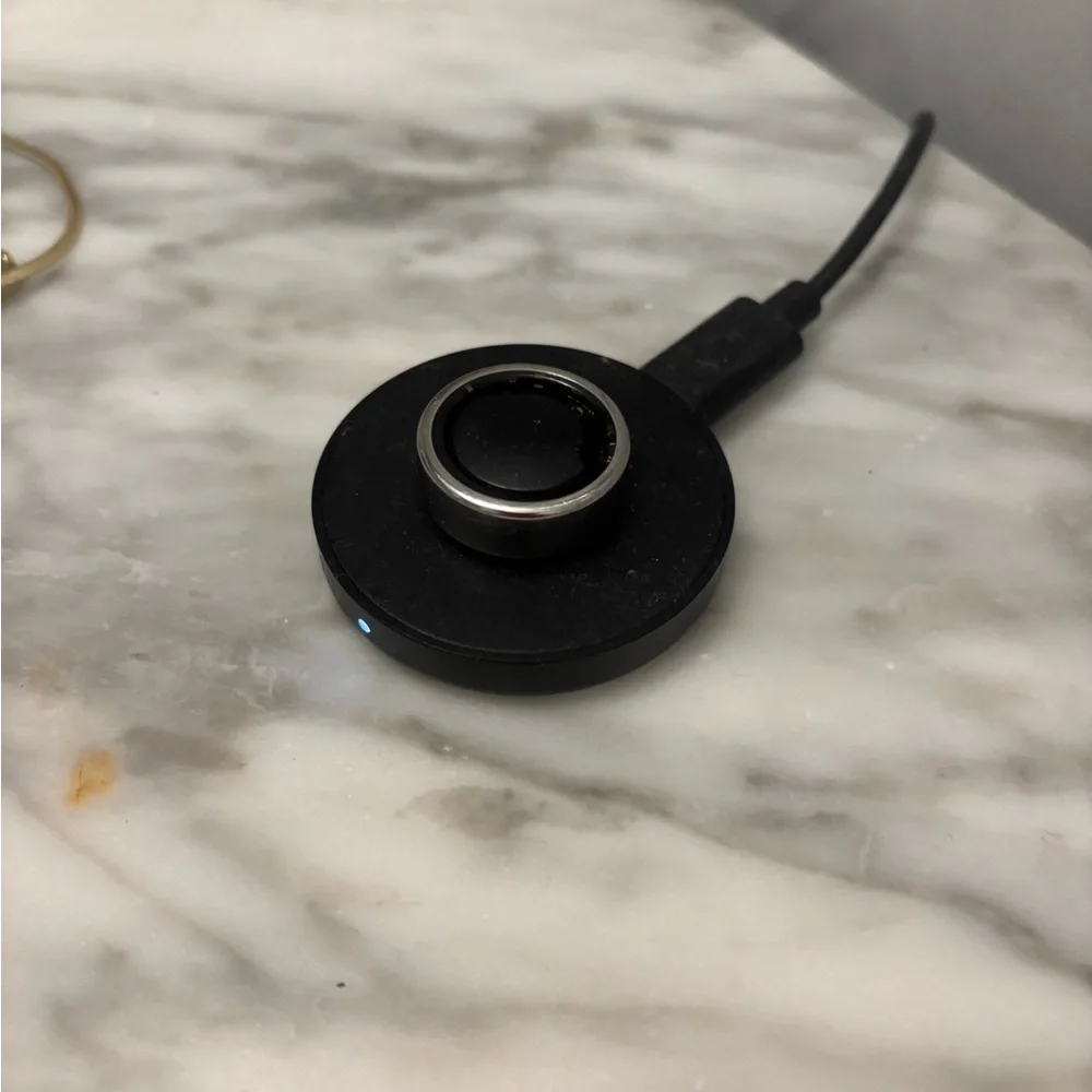 Oura Smart Ring with Charging Base - Generation 3